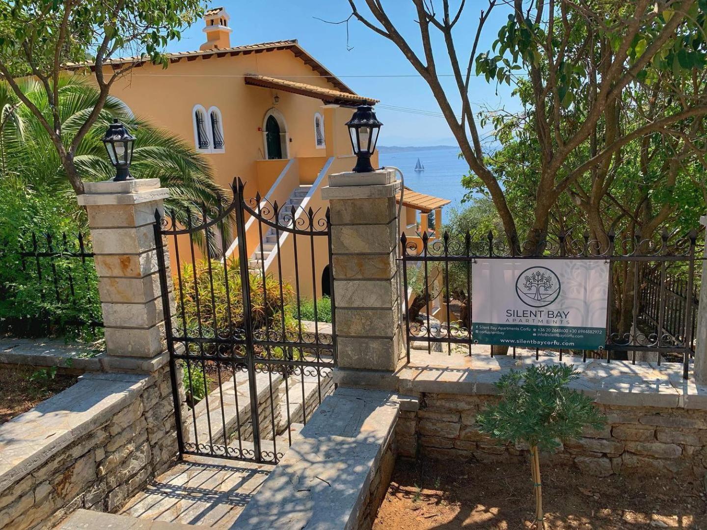 Silent Bay Apartments Katavolos Экстерьер фото